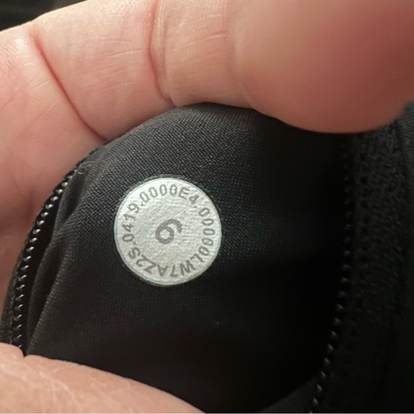 Lululemon Tracker Short V *4"
Black - Picture 5 of 7